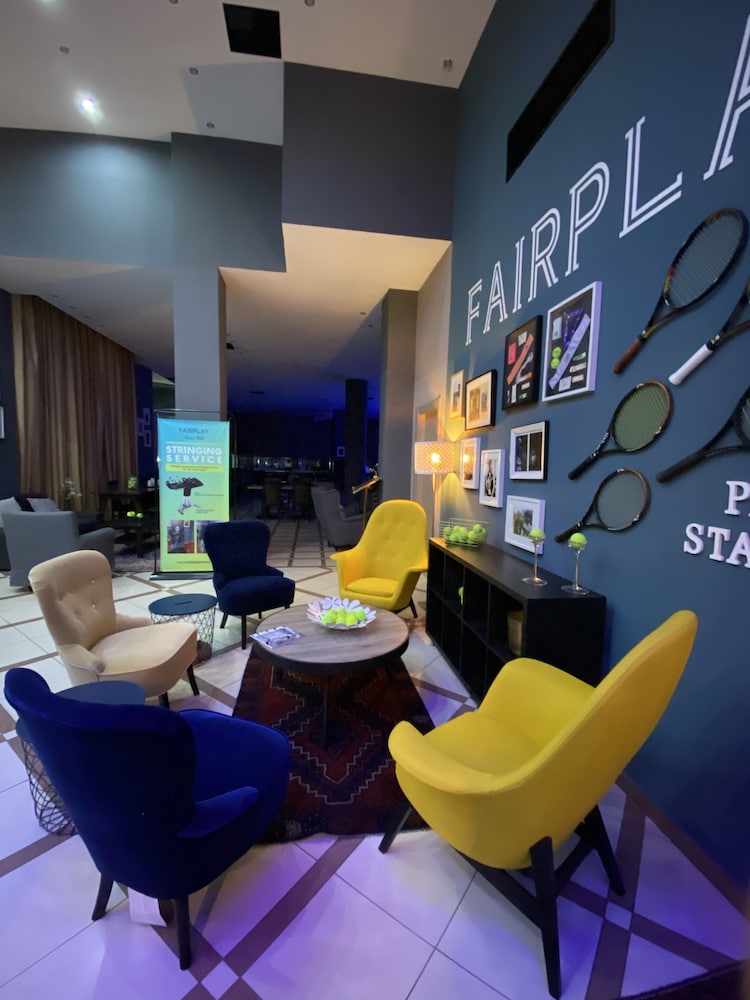 Athina Airport Hotel 54/67