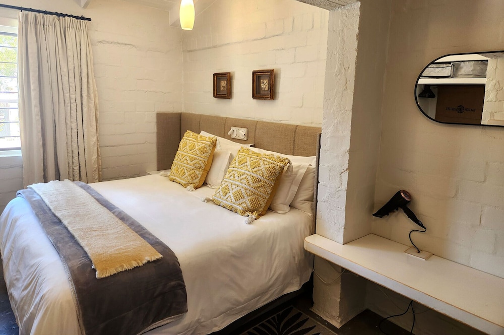 1 BEDROOM, COMFORT, SUITE