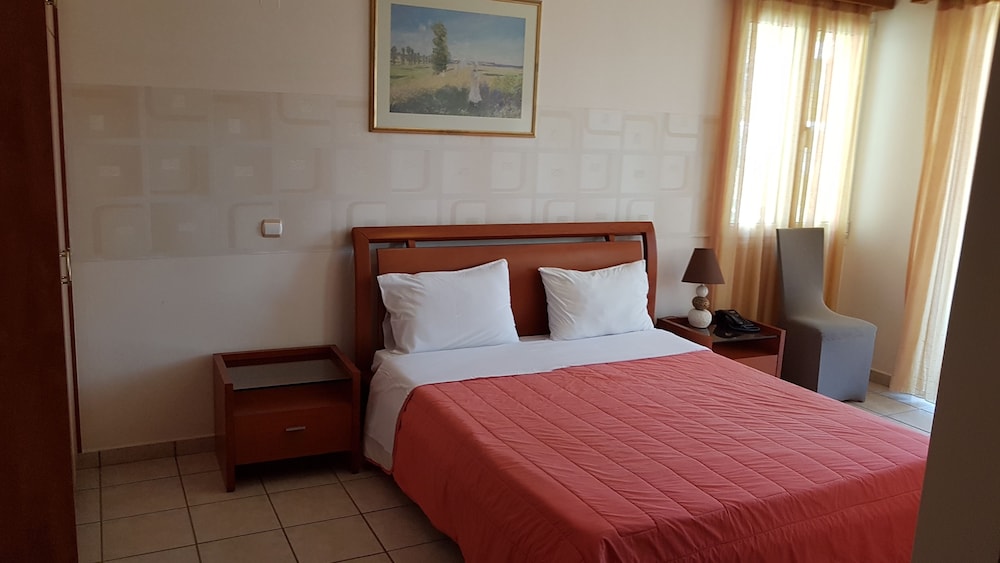 GRAND NEFELI HOTEL 14/50