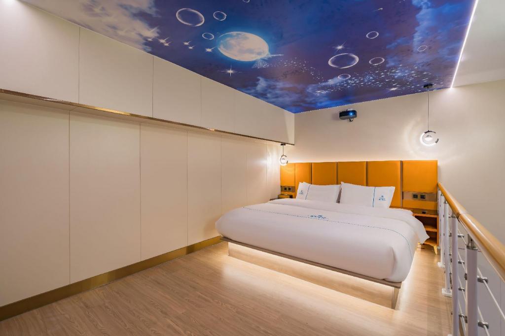 Dequan Luxury Hotel (Chaoyang High speed Railway Station Shilibao Subway Station Branch) 17/50