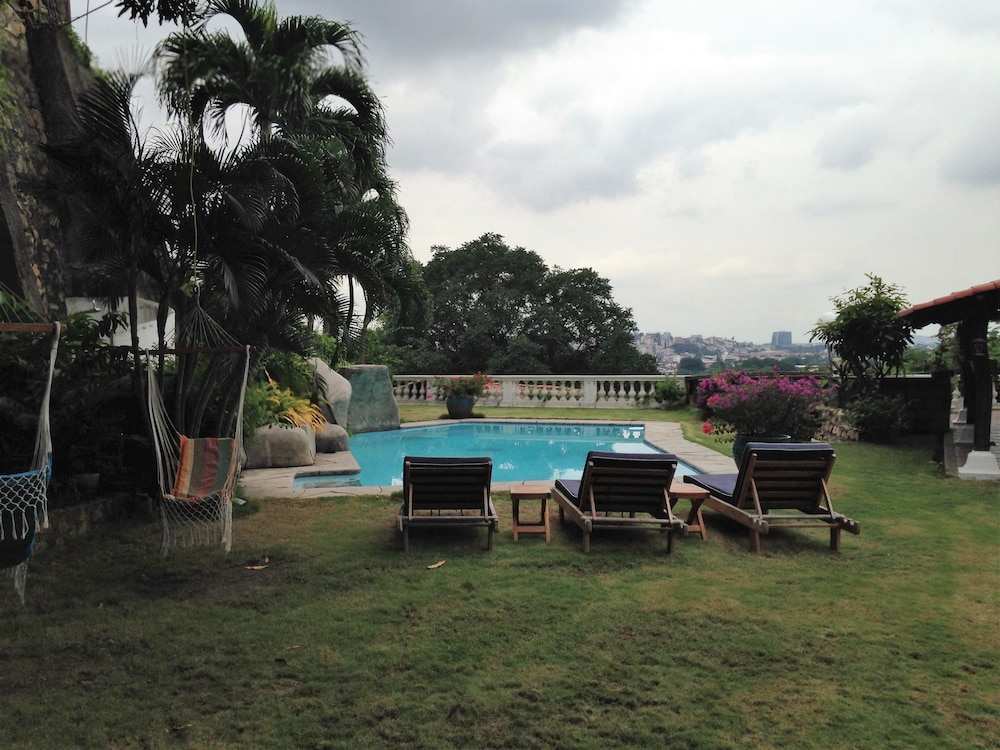 Nazu House Bed Breakfast 58/69
