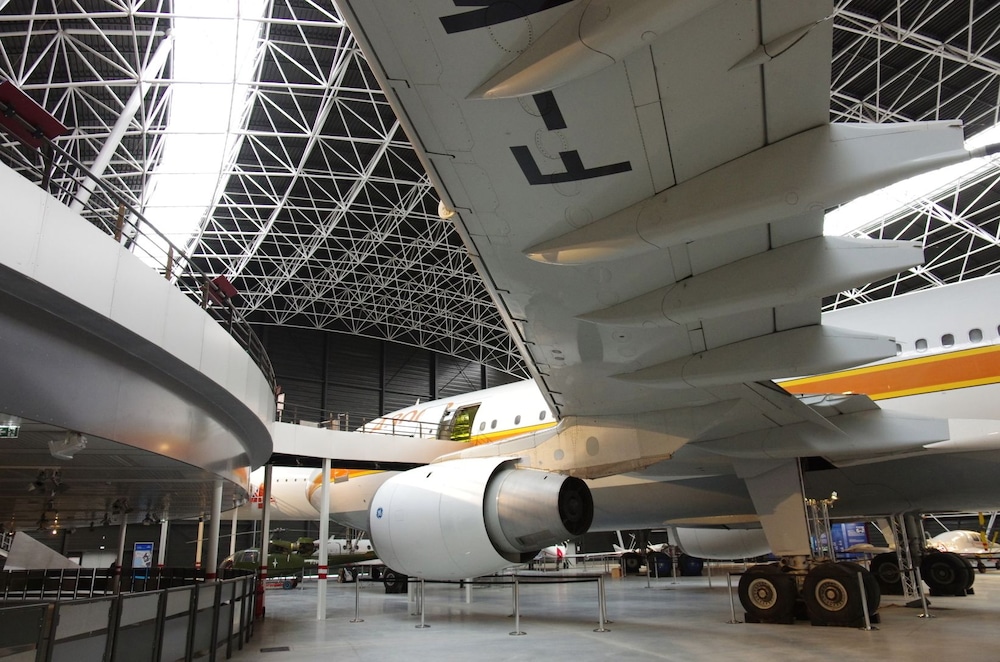 PULLMAN TOULOUSE AIRPORT 4/69