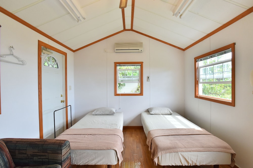 Suite, Twin Beds, 2 Futon Beds, Ocean View, Sofa, Pet Friendly
