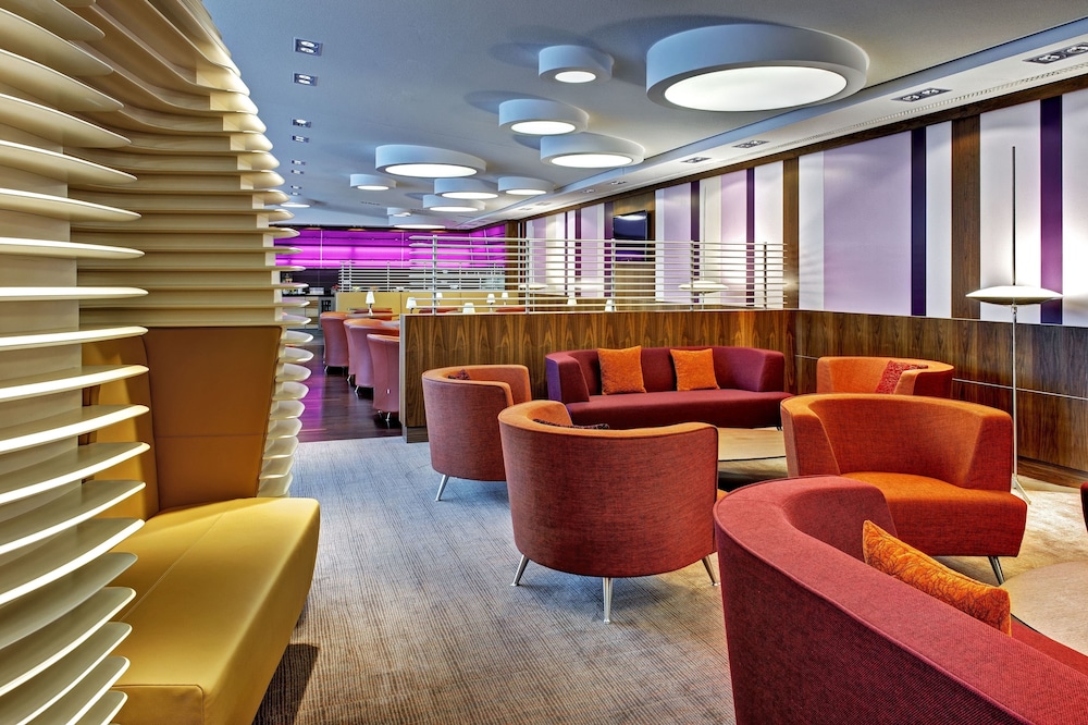 Hilton Frankfurt Airport 7/66