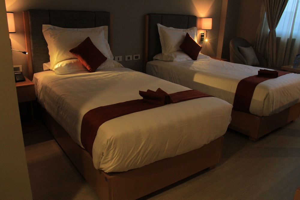 Bole Ambassador Hotel 10/50