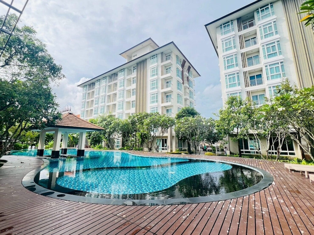 Harmony Resort Hotel 3/50