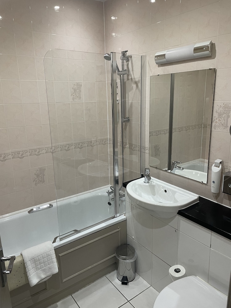 غرفة عائلية بسريرين مزدوجين، Midland Hotel Bradford 5/5