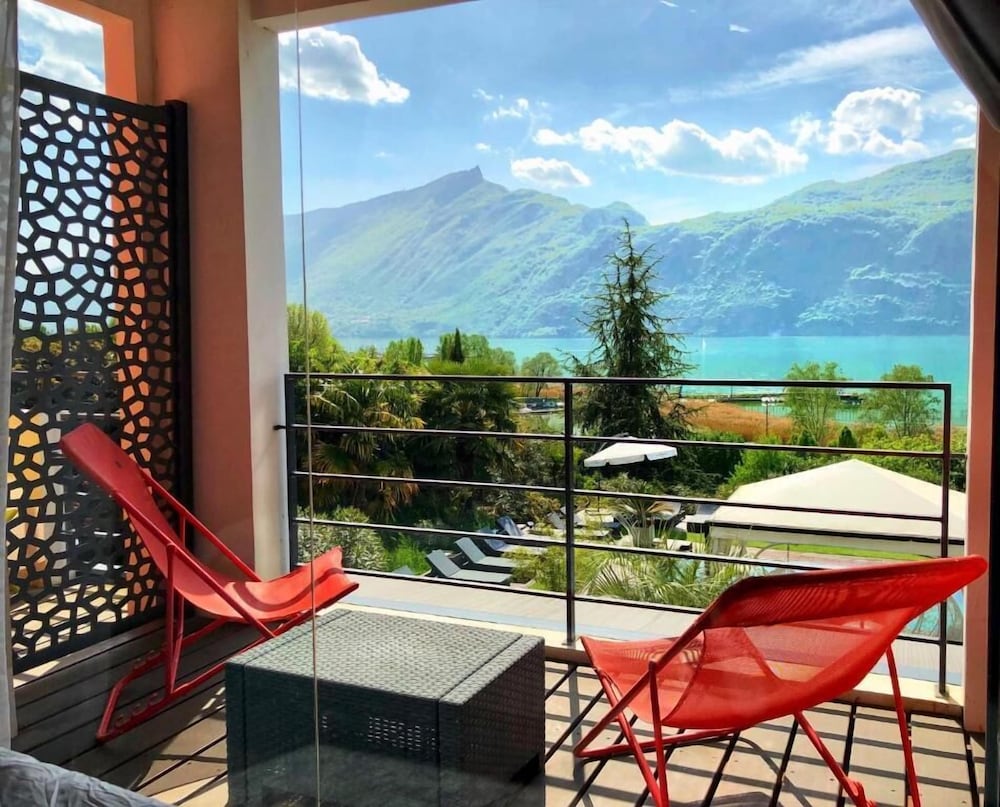 Les Suites Du Lac 27/50