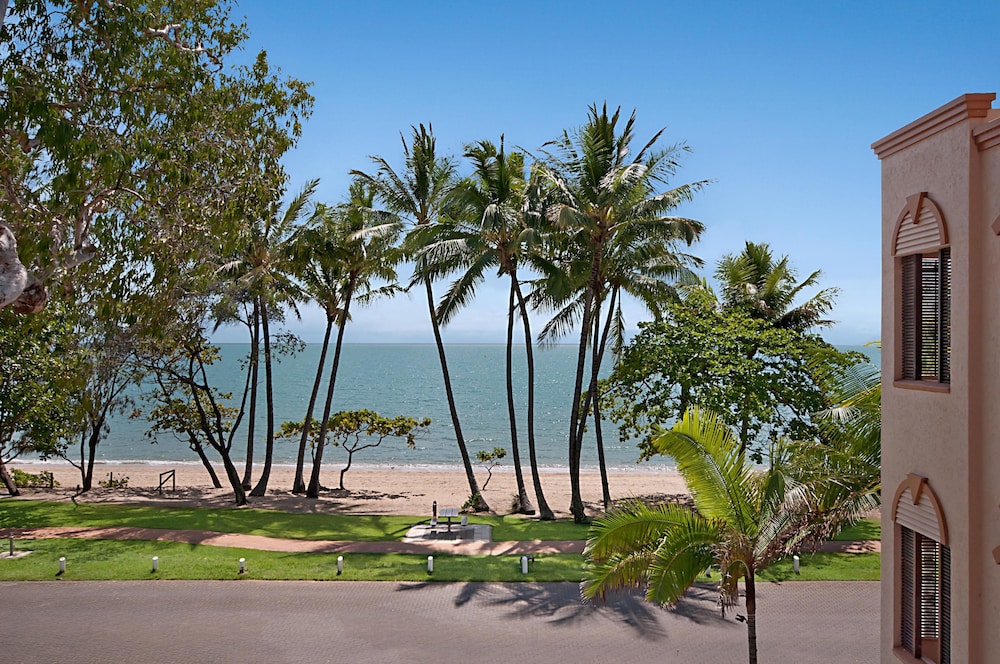Alassio Palm Cove 21/31