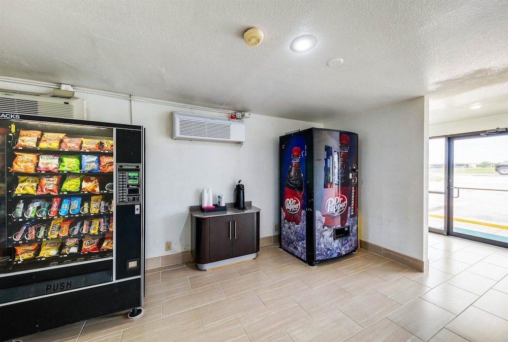 Motel6 Greenville, TX 30/45