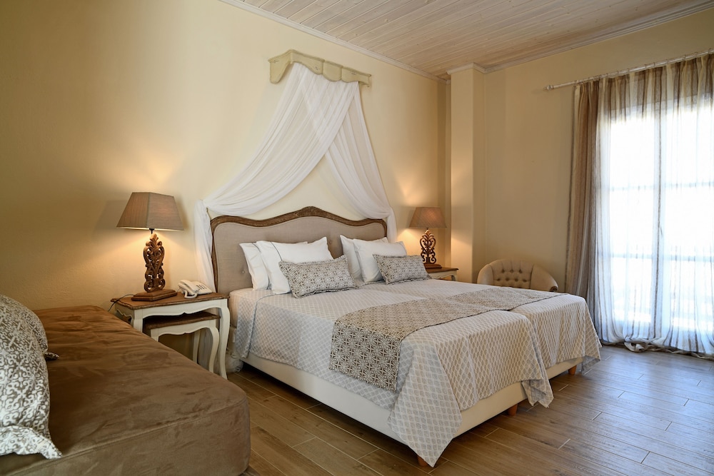 Hotel Erato 13/71