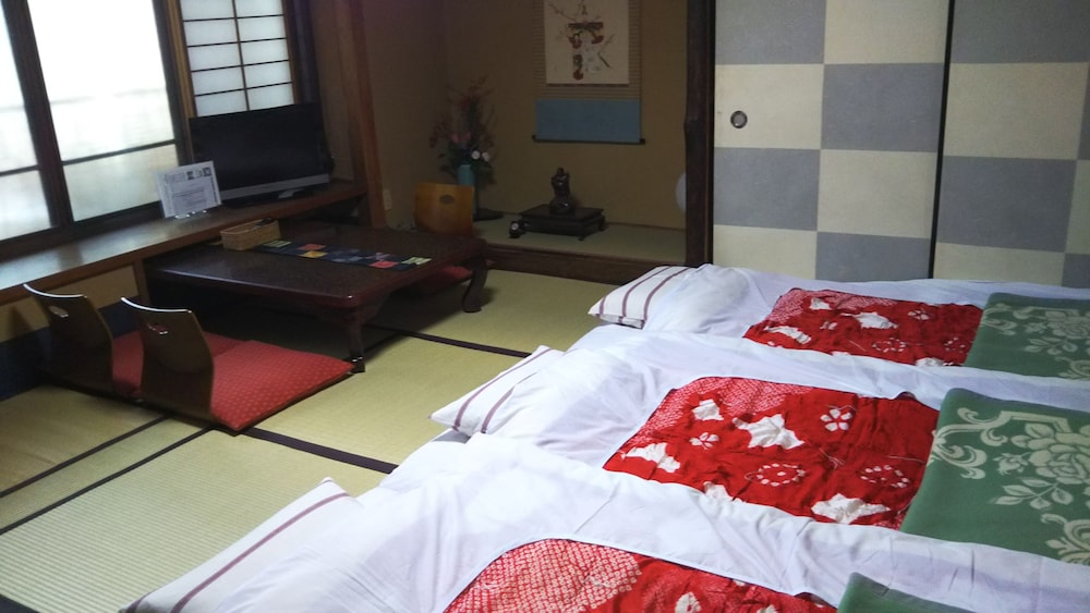 Ryokan Nakajimaya 8/32