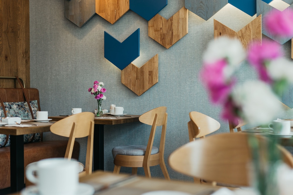 Avena By Artery Hotels 72/78