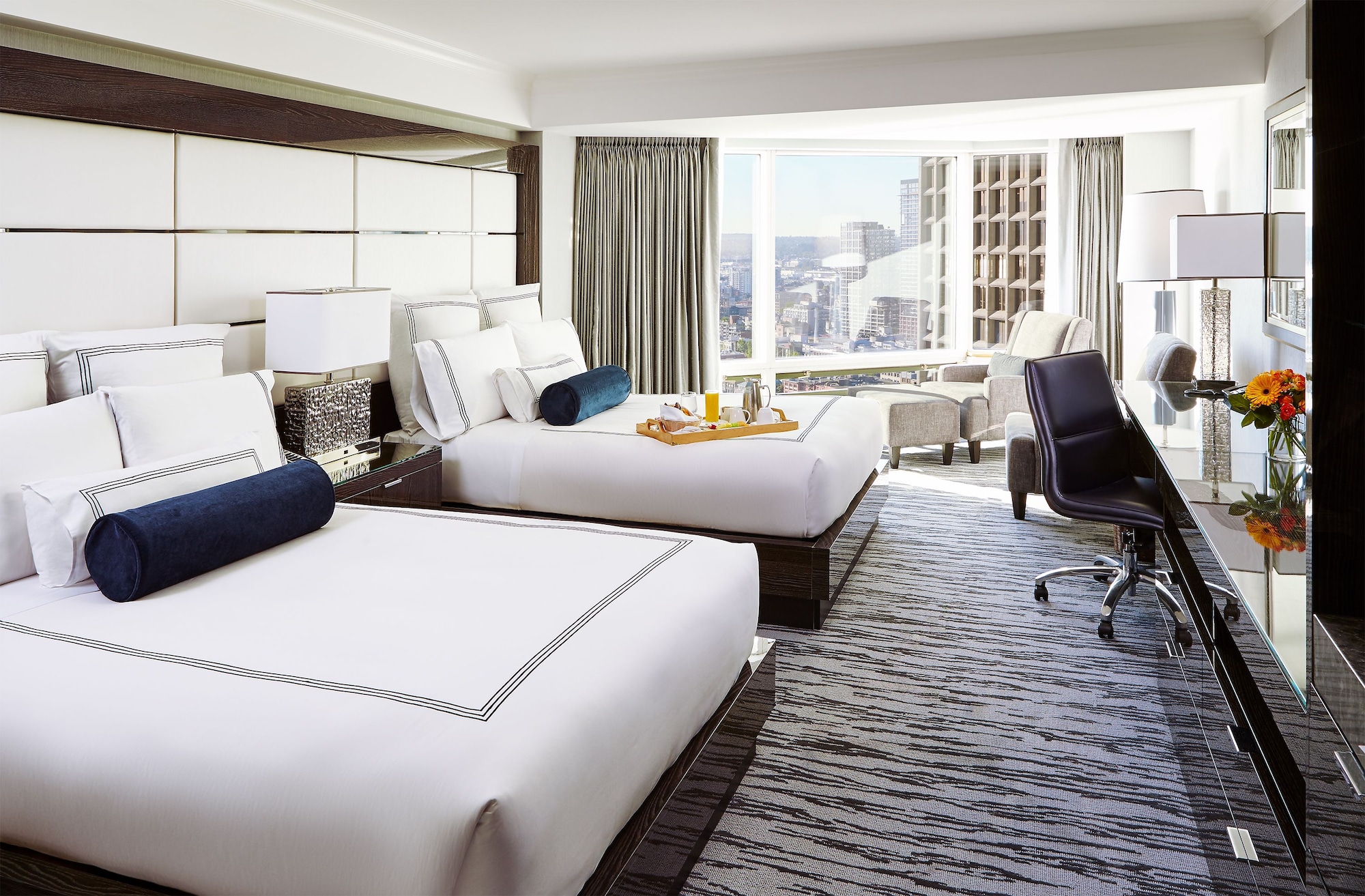 Pacific, Club, Deluxe, 2 Double Beds, City View