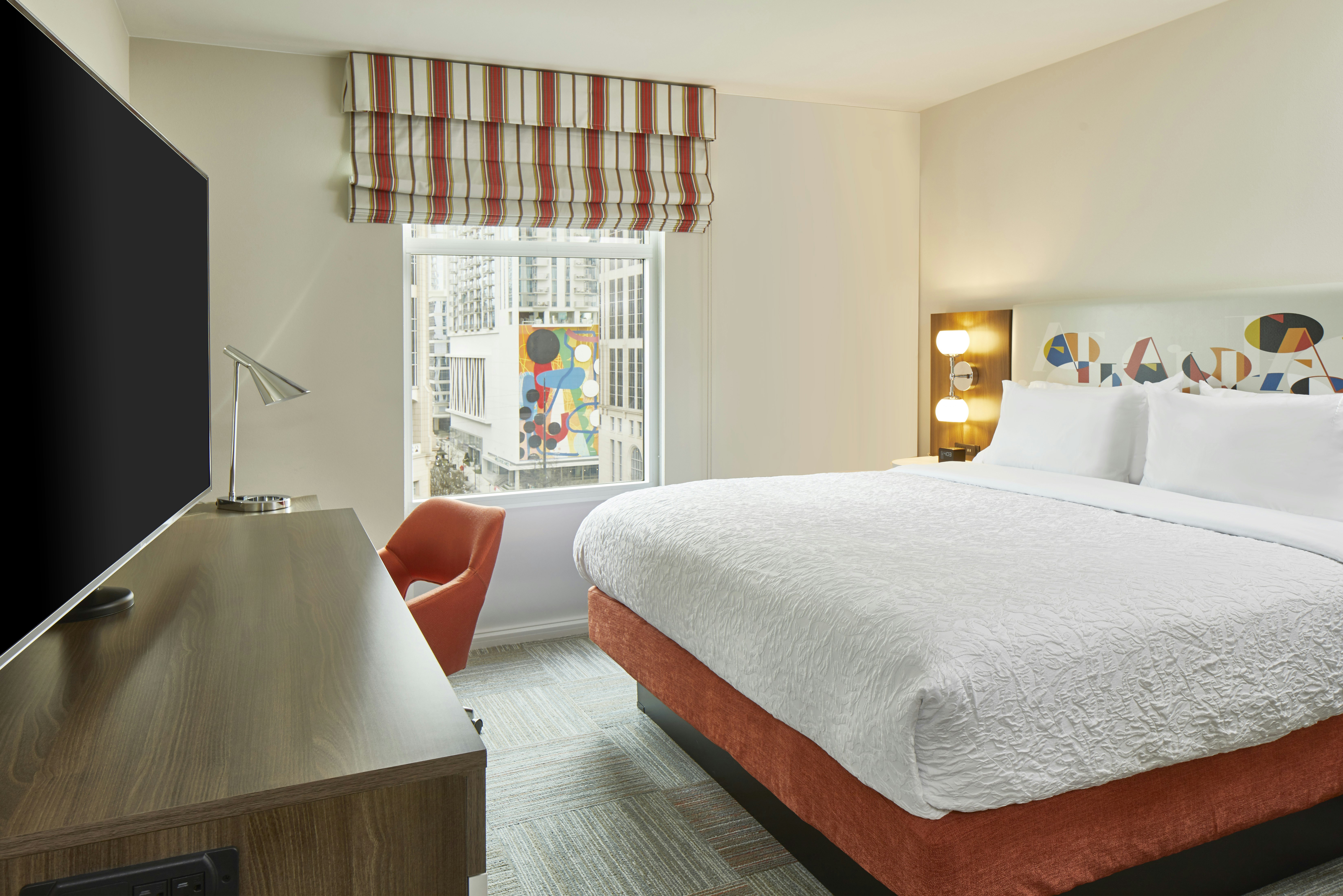 ROOM, KING BED, WITH VIEW, ACCESSIBLE