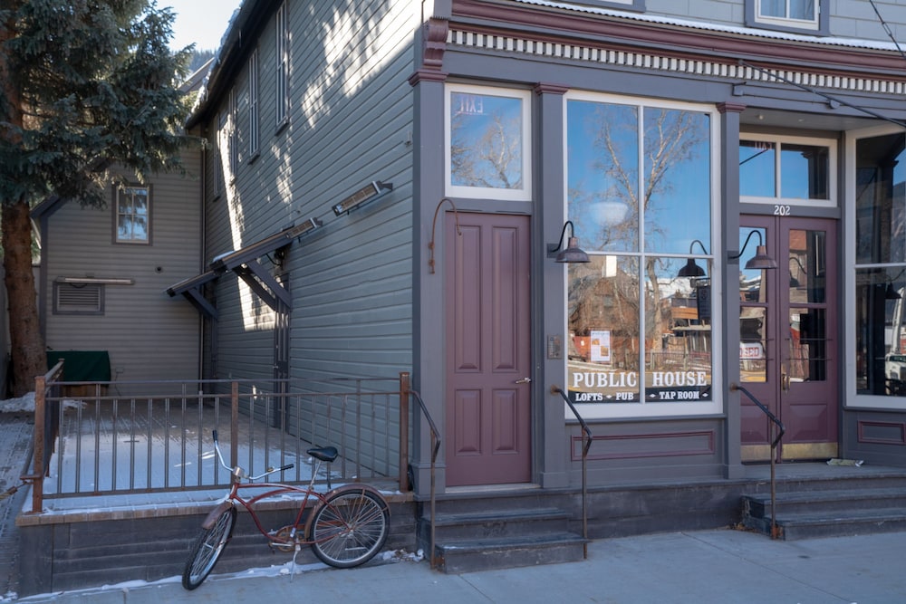 Public House Lofts by Eleven 3/49