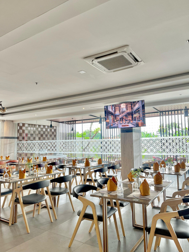Lynn Hotel Tuban 9/11
