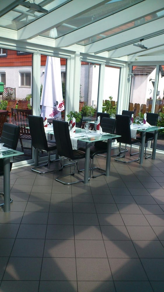 Hotel am Rosenplatz 44/51