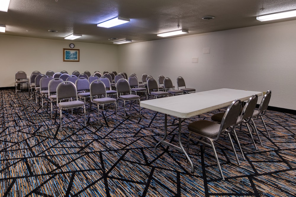 All Towne Suites 46/54