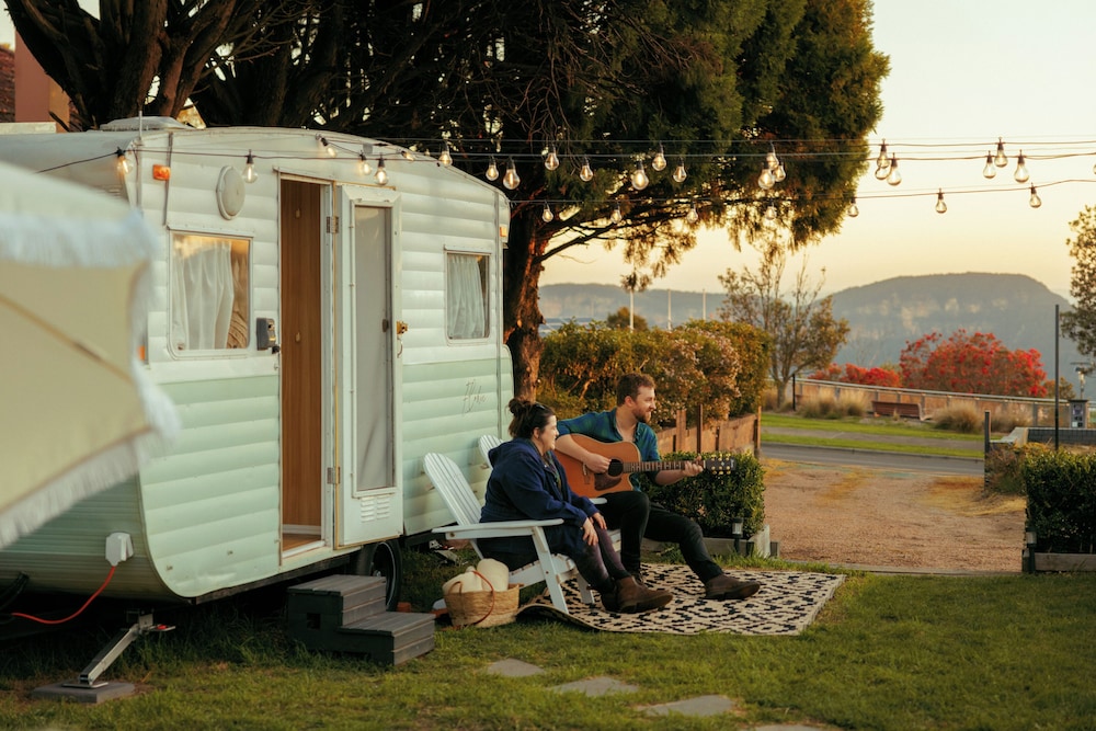 Echo Point Holiday Village 6/50