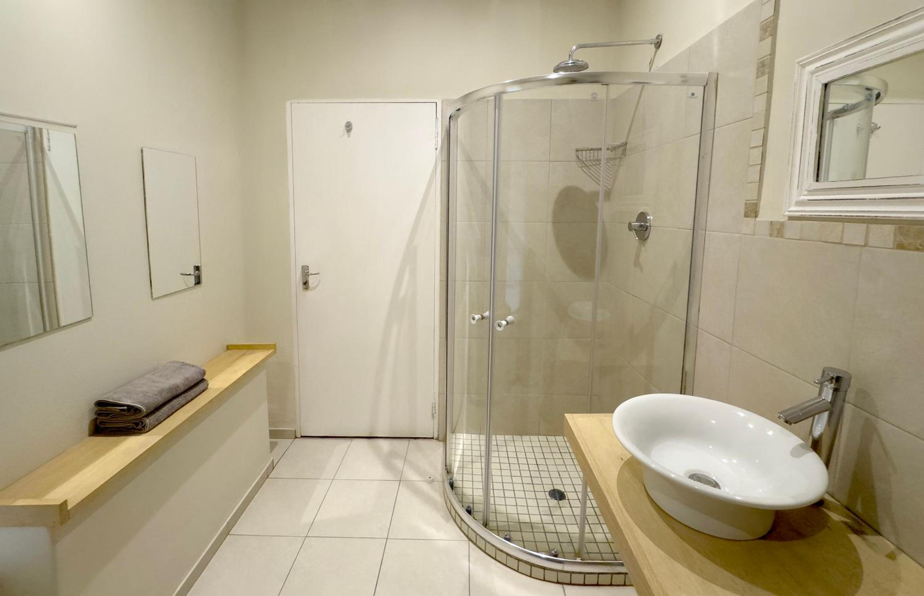 Centurion Guest House and Lodge 15/16