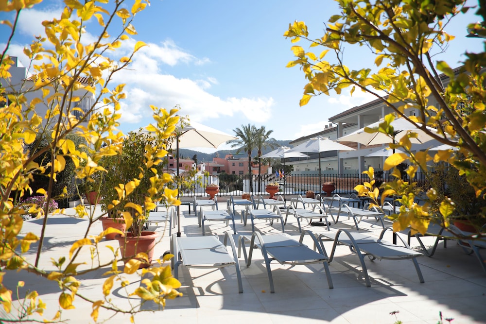 La Pergola Aparthotel 54/60
