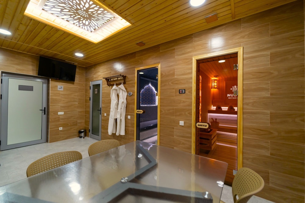 Nuovo Boutique Hotel 57/80