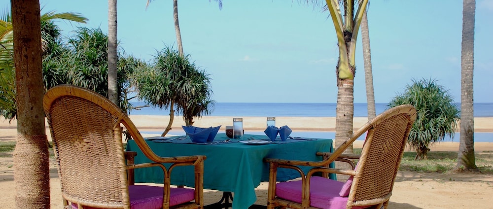 NEELESHWAR HERMITAGE 20/42