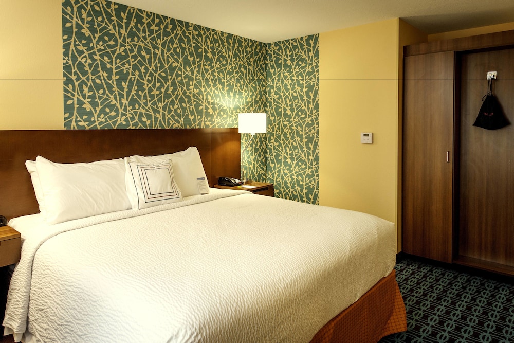 Fairfield Inn Suites Meridian 7/27