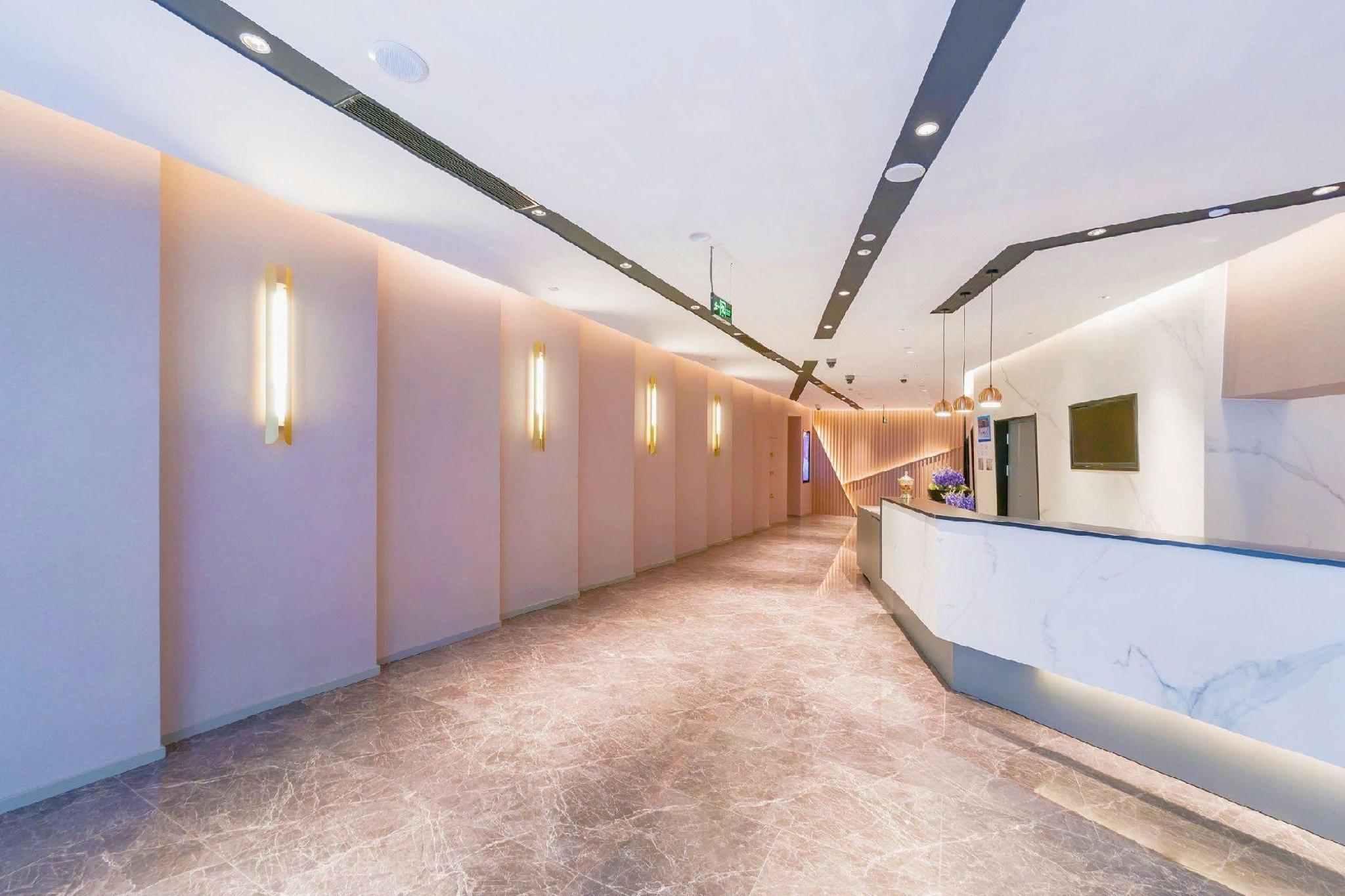 Homeinn Selected Hotel (Shanghai Daning International Circus Subway Station) 5/32
