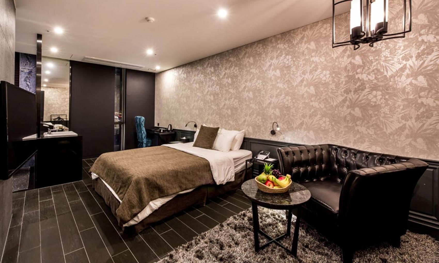 Deluxe, Double Bed
