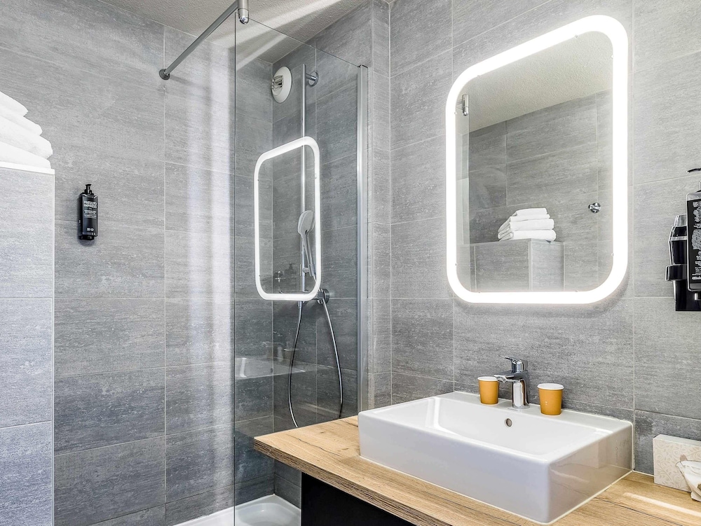 Ibis Styles Crolles Grenoble A41 36/38