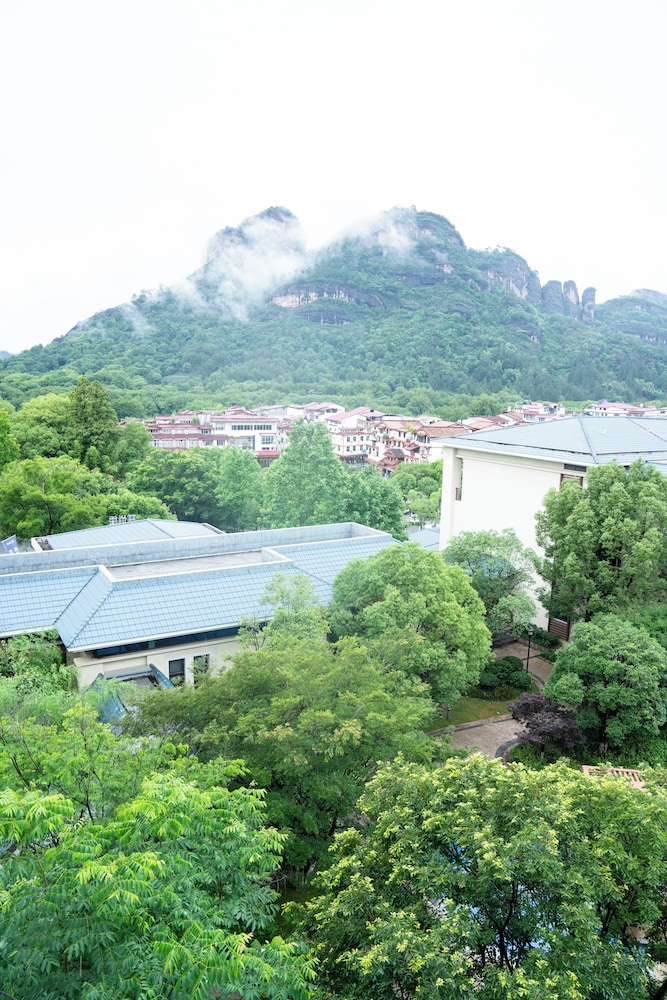C&D Resort Wuyishan 44/47