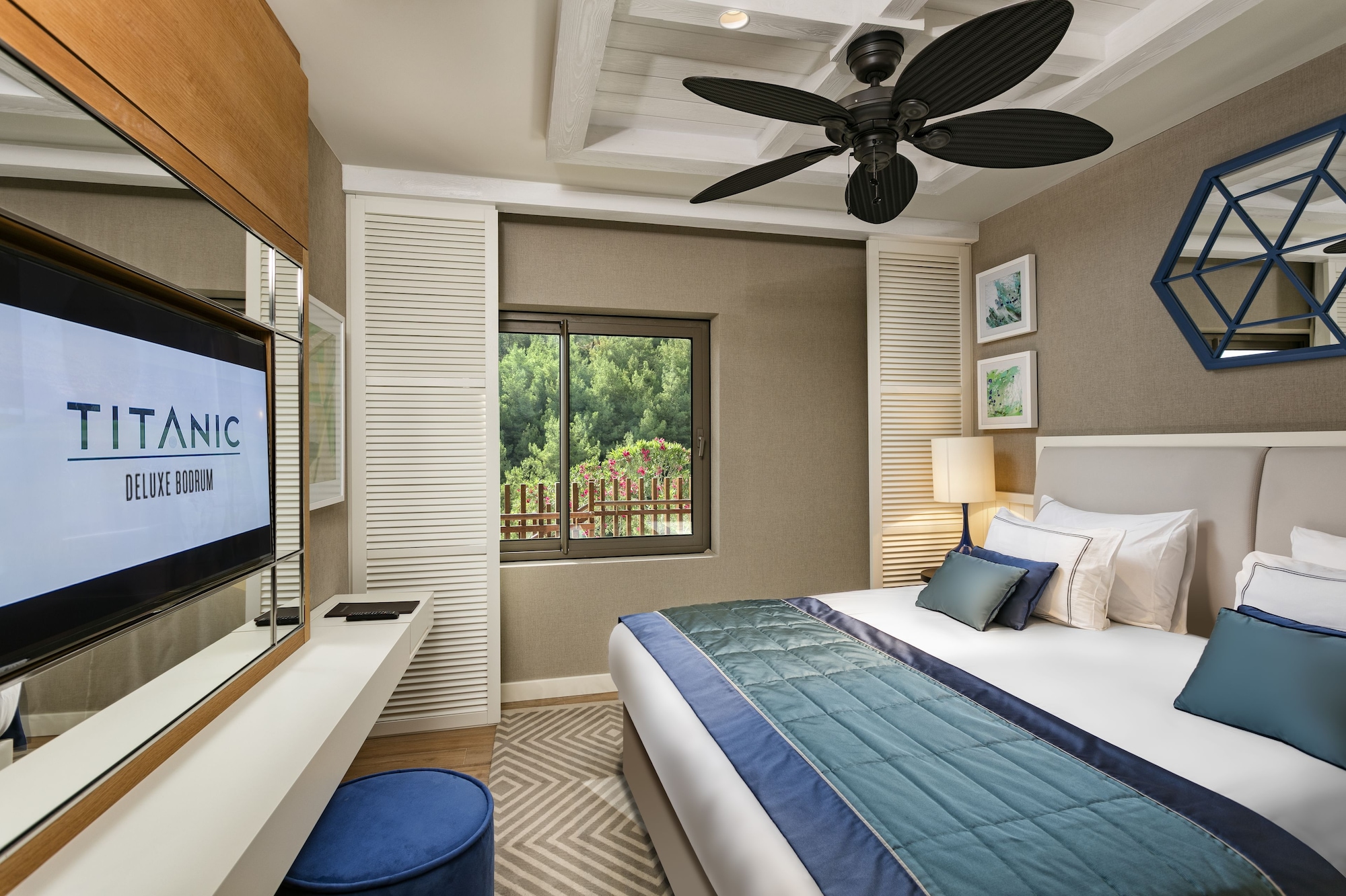 FAMILY SUITE