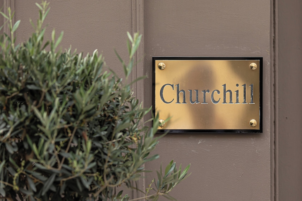 Hotel Churchill 40/60