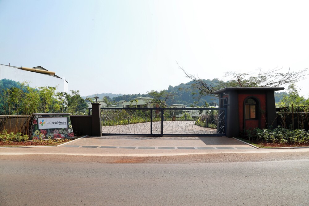 Club Mahindra Assonora, Goa 27/35