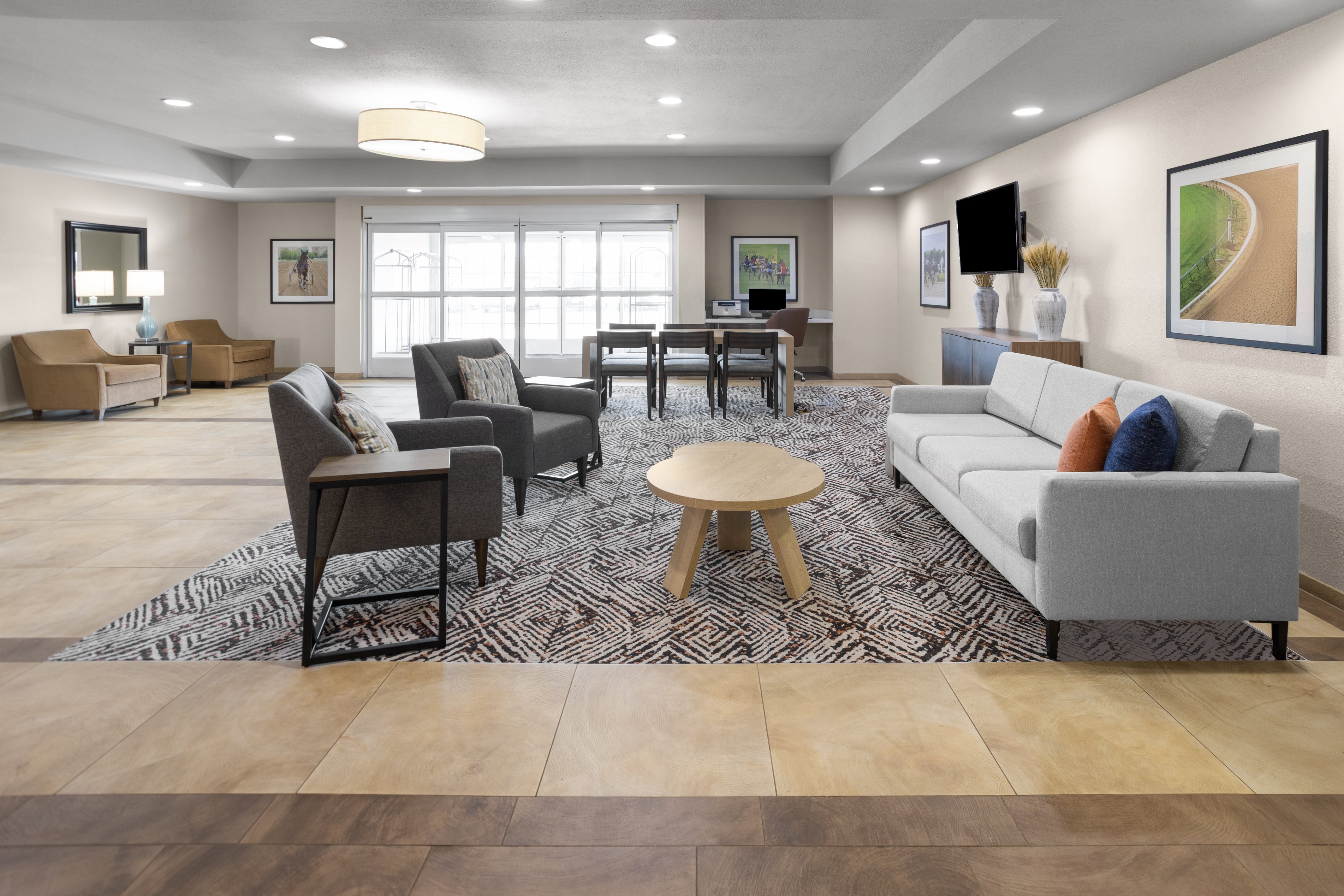 Candlewood Suites Oak Grove - Fort Campbell 36/65