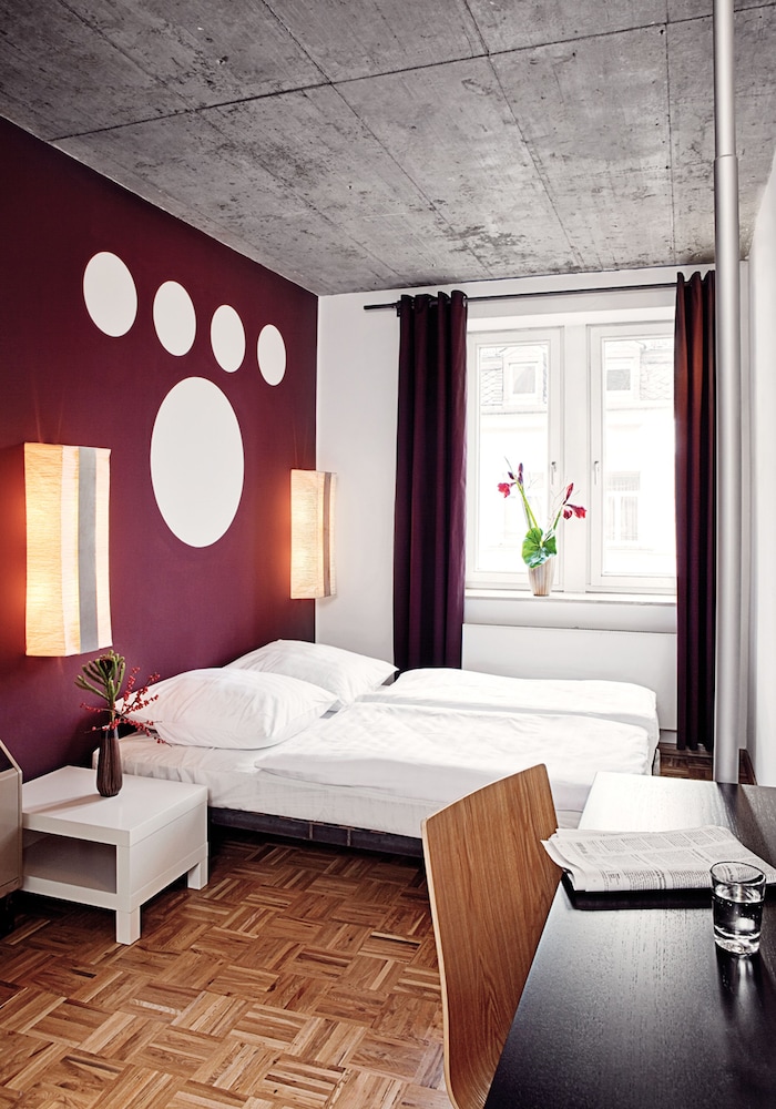 Five Elements Hostel Frankfurt 13/51