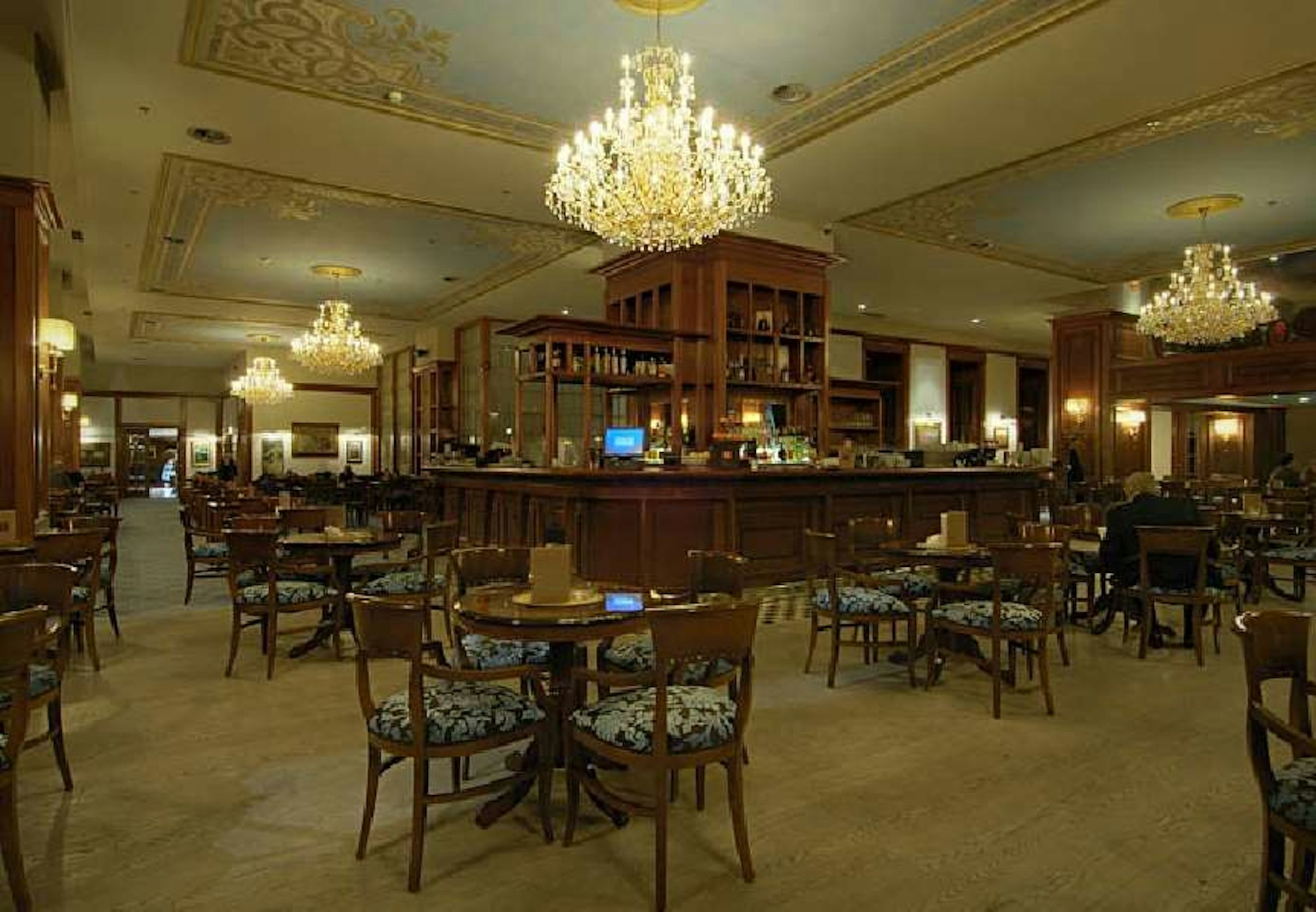Europe Hotel 40/56