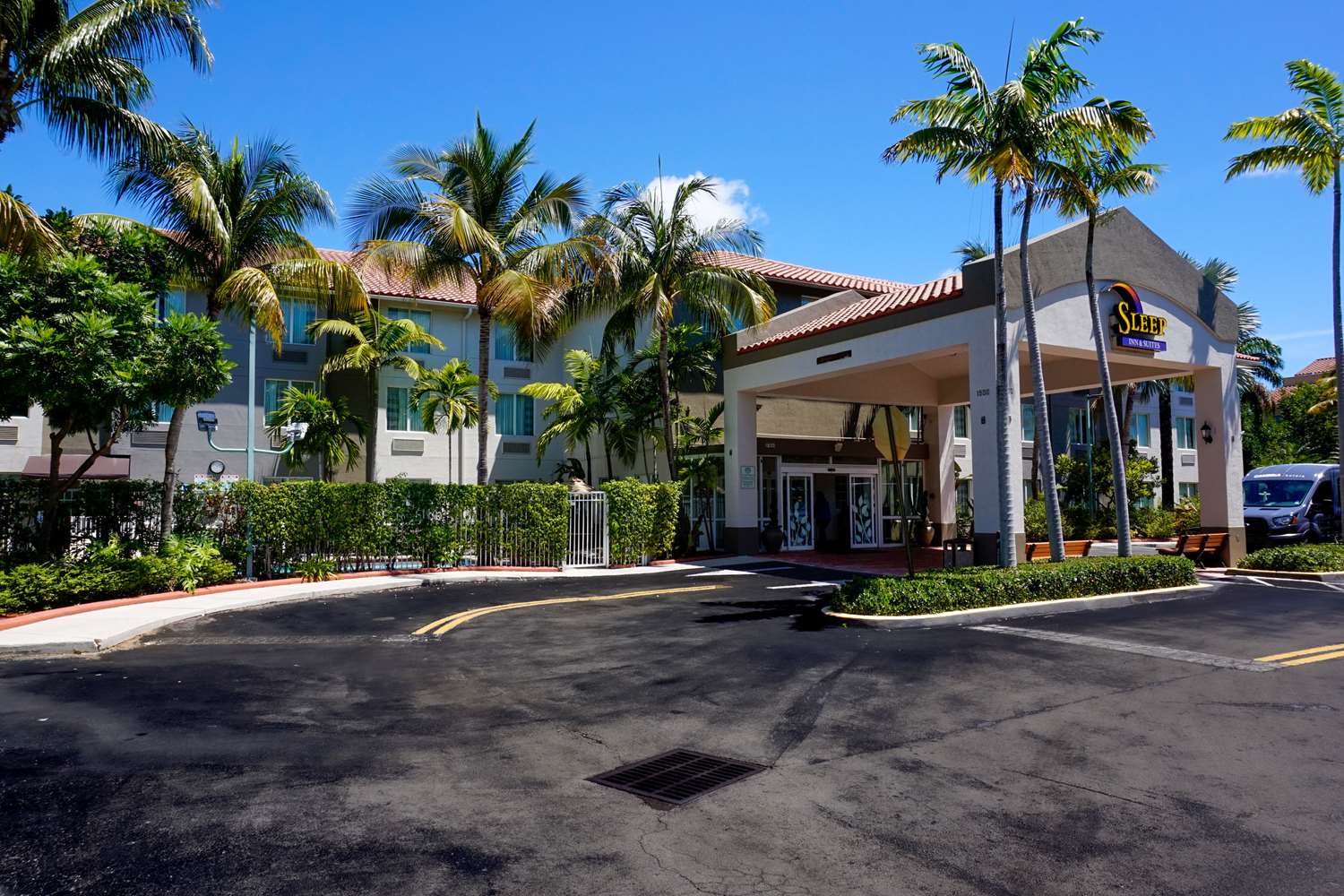 Holiday Inn Express & Suites Dania Beach - Airport Area 38/41
