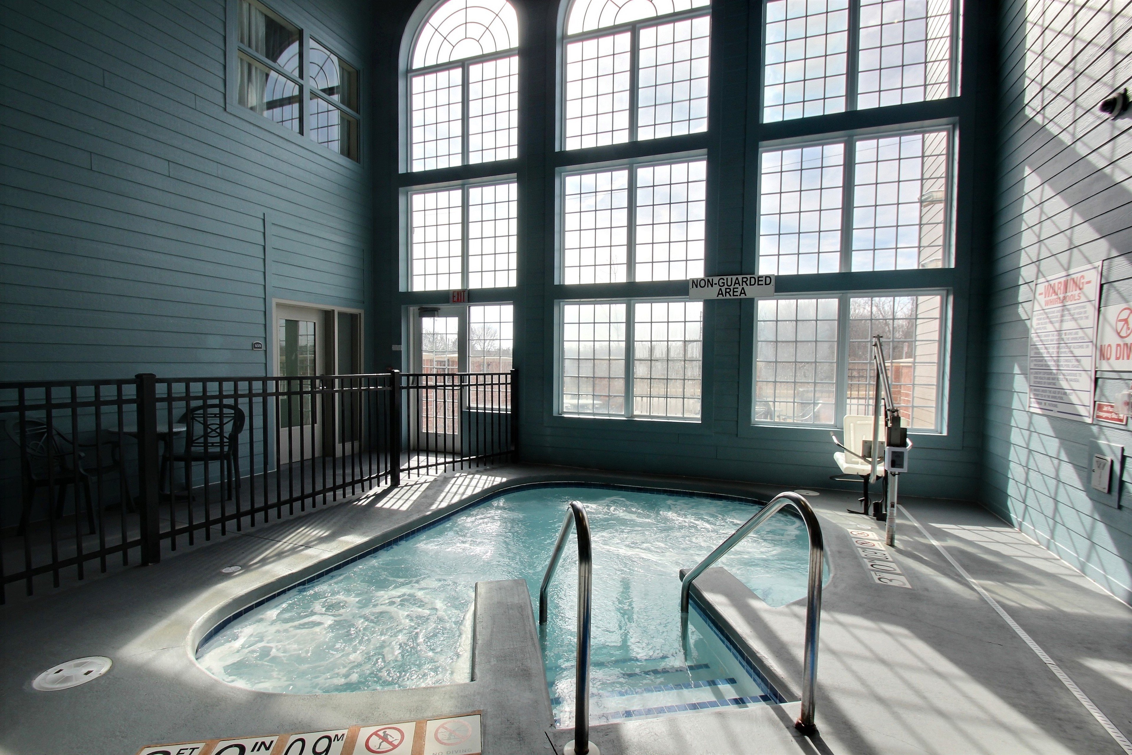 Holiday Inn Express Hotel And Suites Milwaukee Airport 36/74