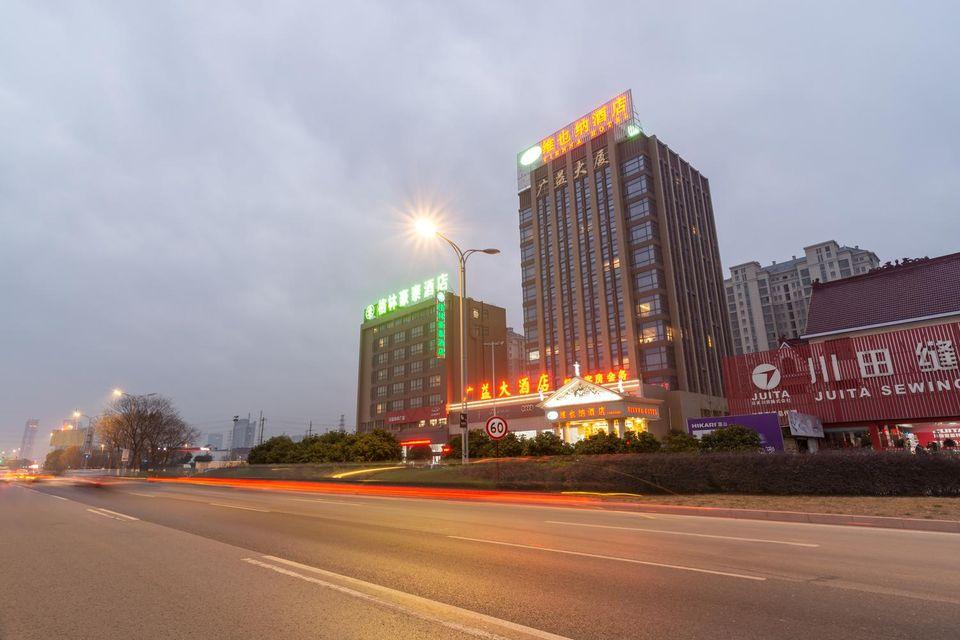 Vienna Hotel (Rugao Bus Station) 4/34