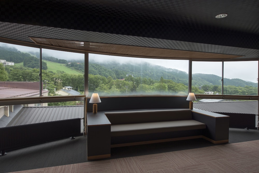 Hotel Lucent Takamiya 32/43