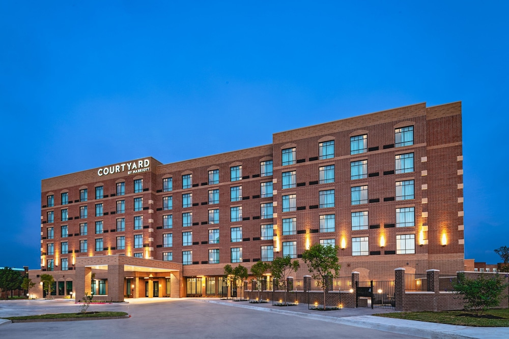 Courtyard By Marriott Dallas Frisco image
