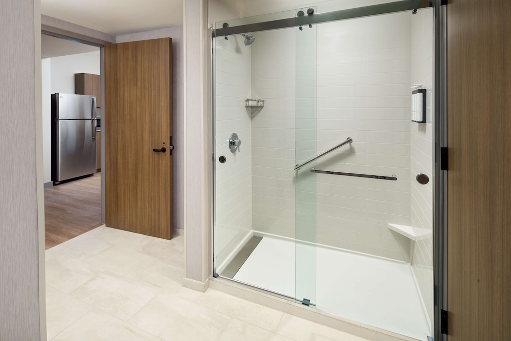 Hyatt Place Boise/Meridian 24/24