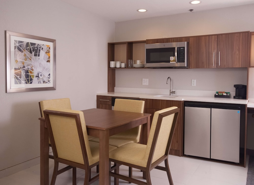 Home2 Suites By Hilton Atlanta Perimeter Center 48/56