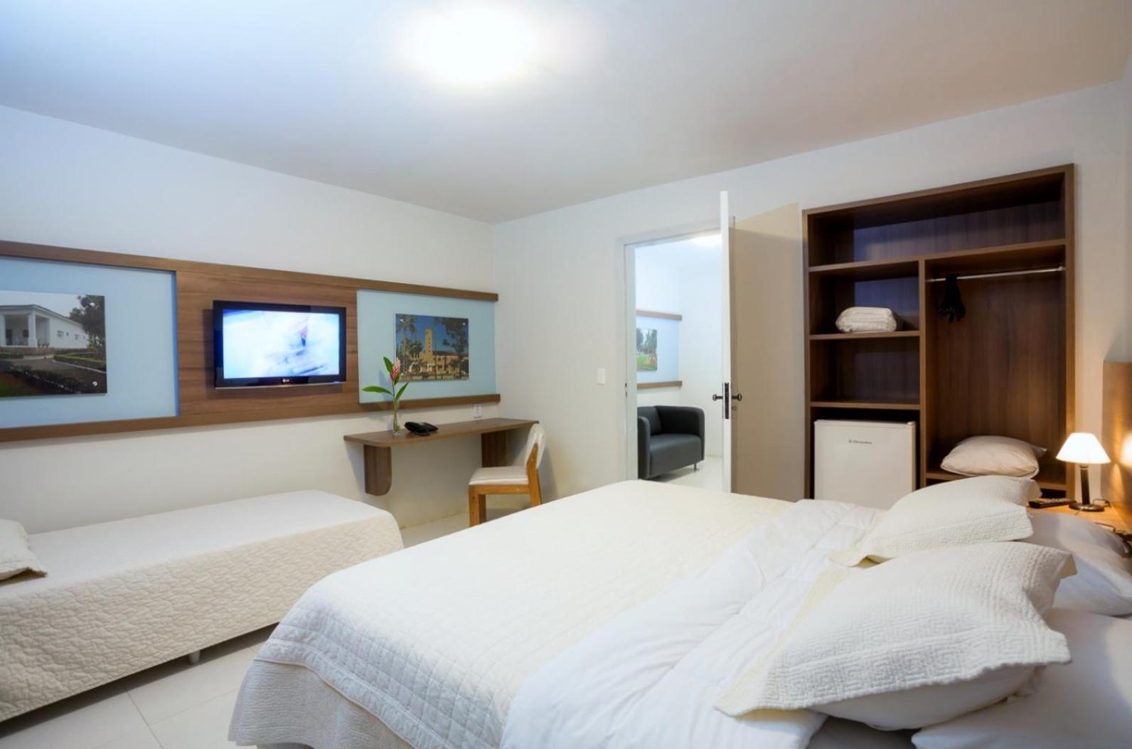 HOTEL TAVARES CORREIA 5/33