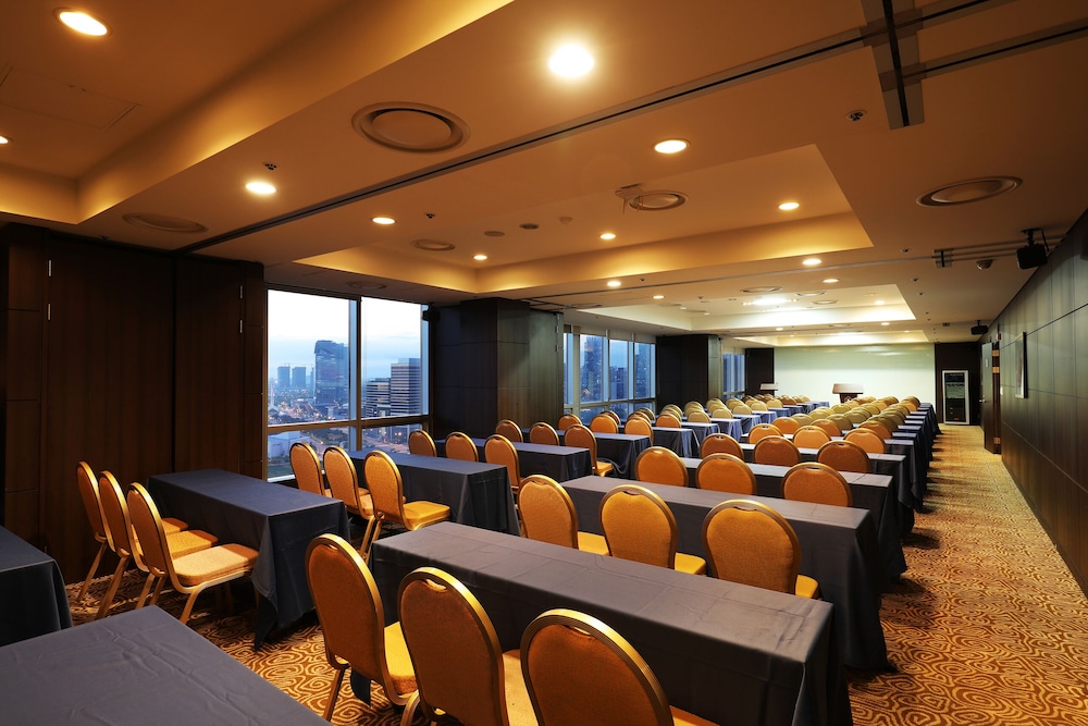 Bridge Hotel Incheon Songdo 55/63