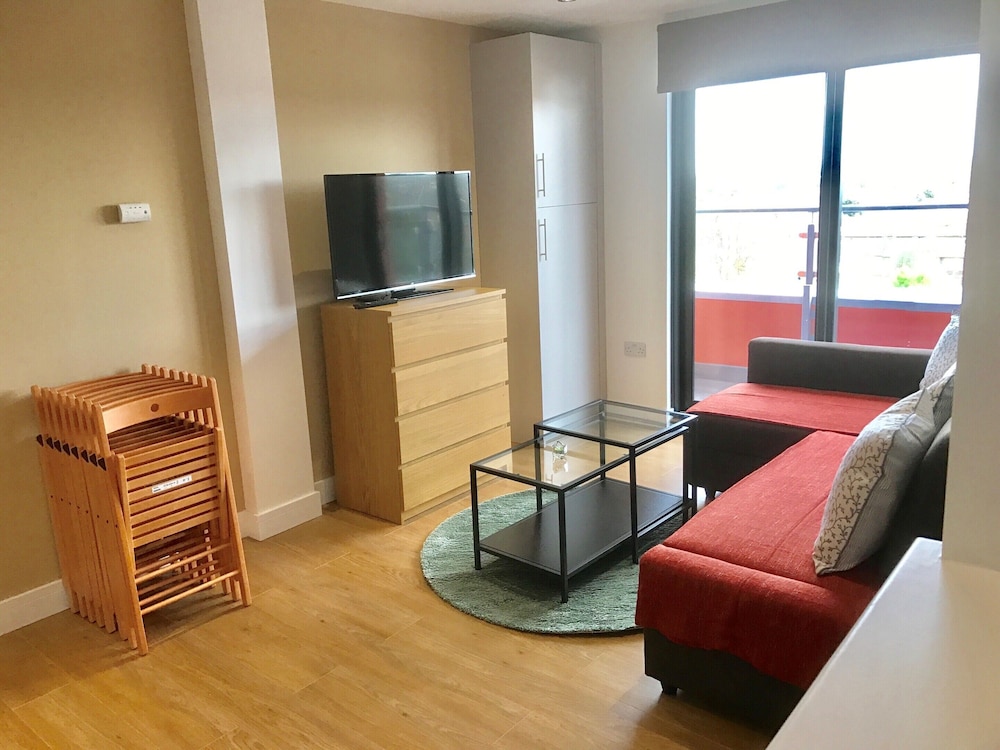 Ilford Tower Apartments 31/45