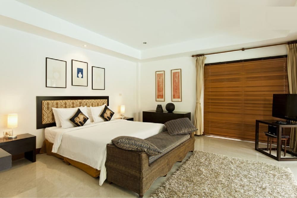 Himmaphan Phuket 8/30